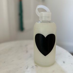 BKR 500ml black heart water bottle